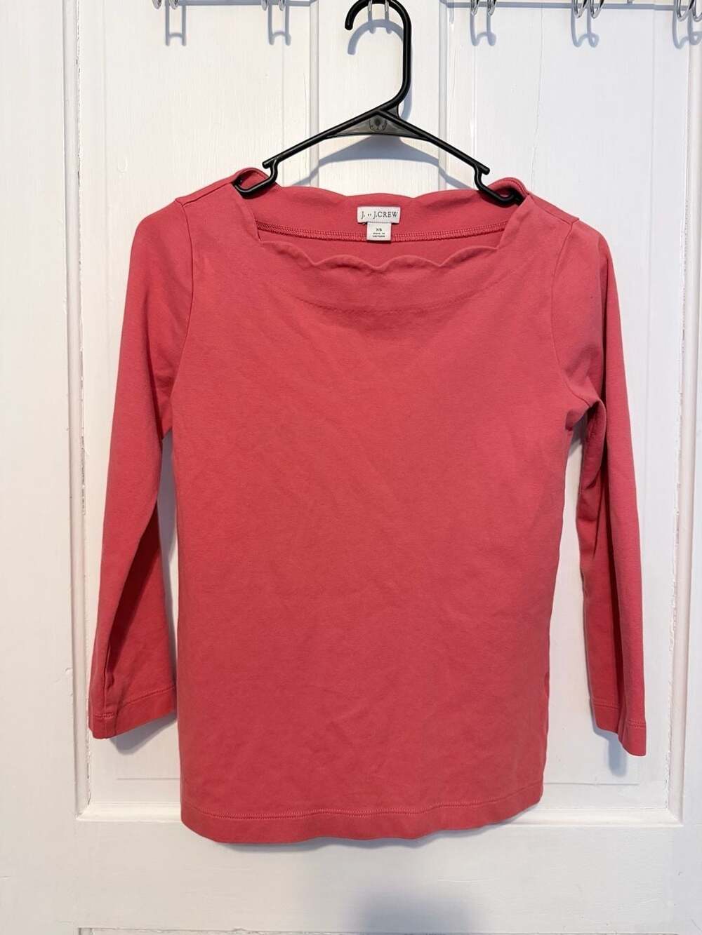 J. by J.Crew Women's Scallop Trim Boat Neck Long Sleeve Tee Coral Red XS